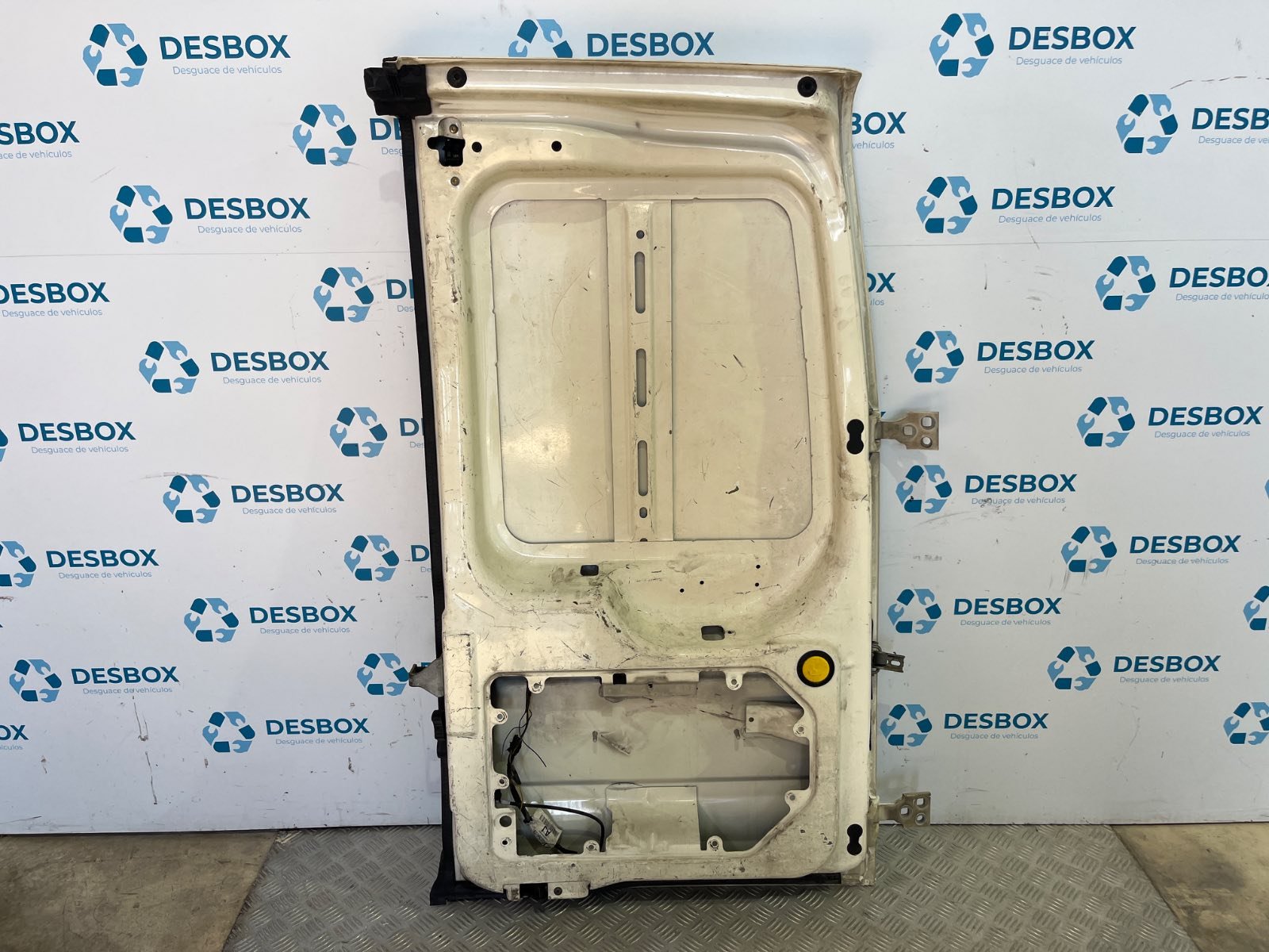 PORTON TRASERO IZQUIERDO FORD TRANSIT CONNECT (TC7) - recambio desguace - vista 6