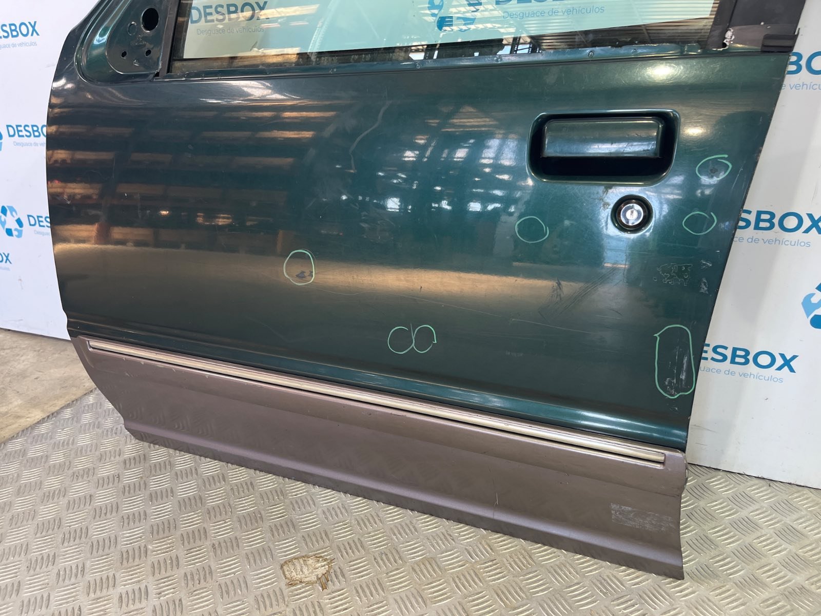 PUERTA DELANTERA IZQUIERDA FORD EXPLORER - recambio desguace - vista 3