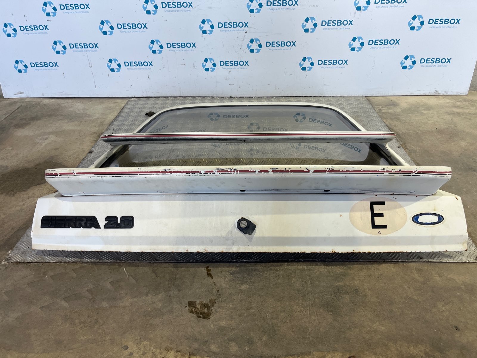 PORTON TRASERO FORD SIERRA BERLINA - recambio desguace - vista 9