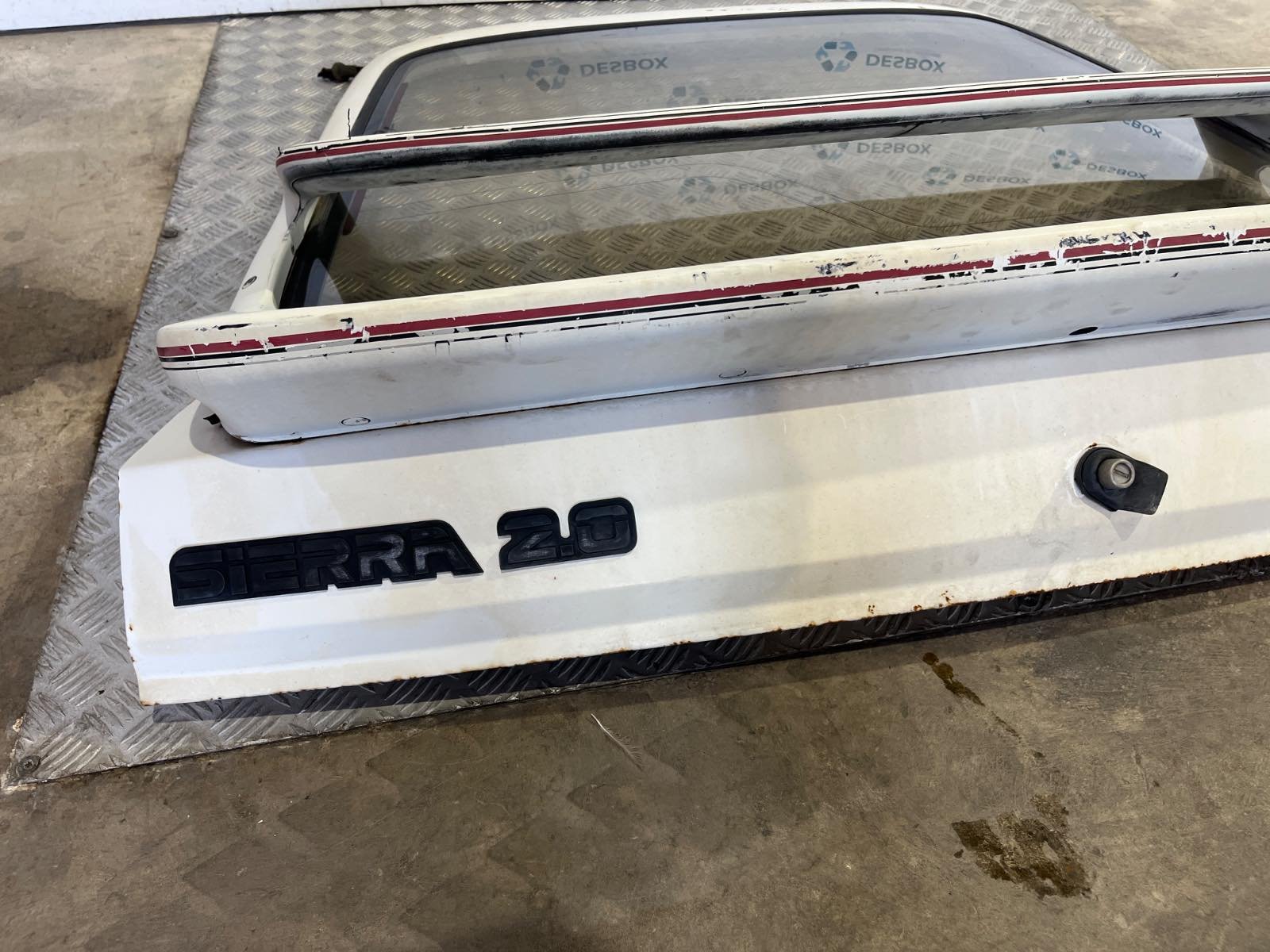 PORTON TRASERO FORD SIERRA BERLINA - recambio desguace - vista 6