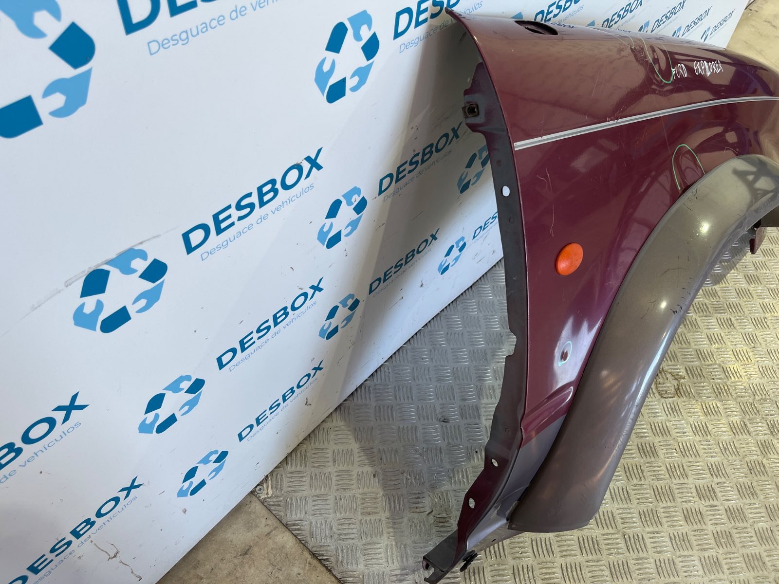 ALETA DELANTERA DERECHA FORD EXPLORER - recambio desguace - vista 4