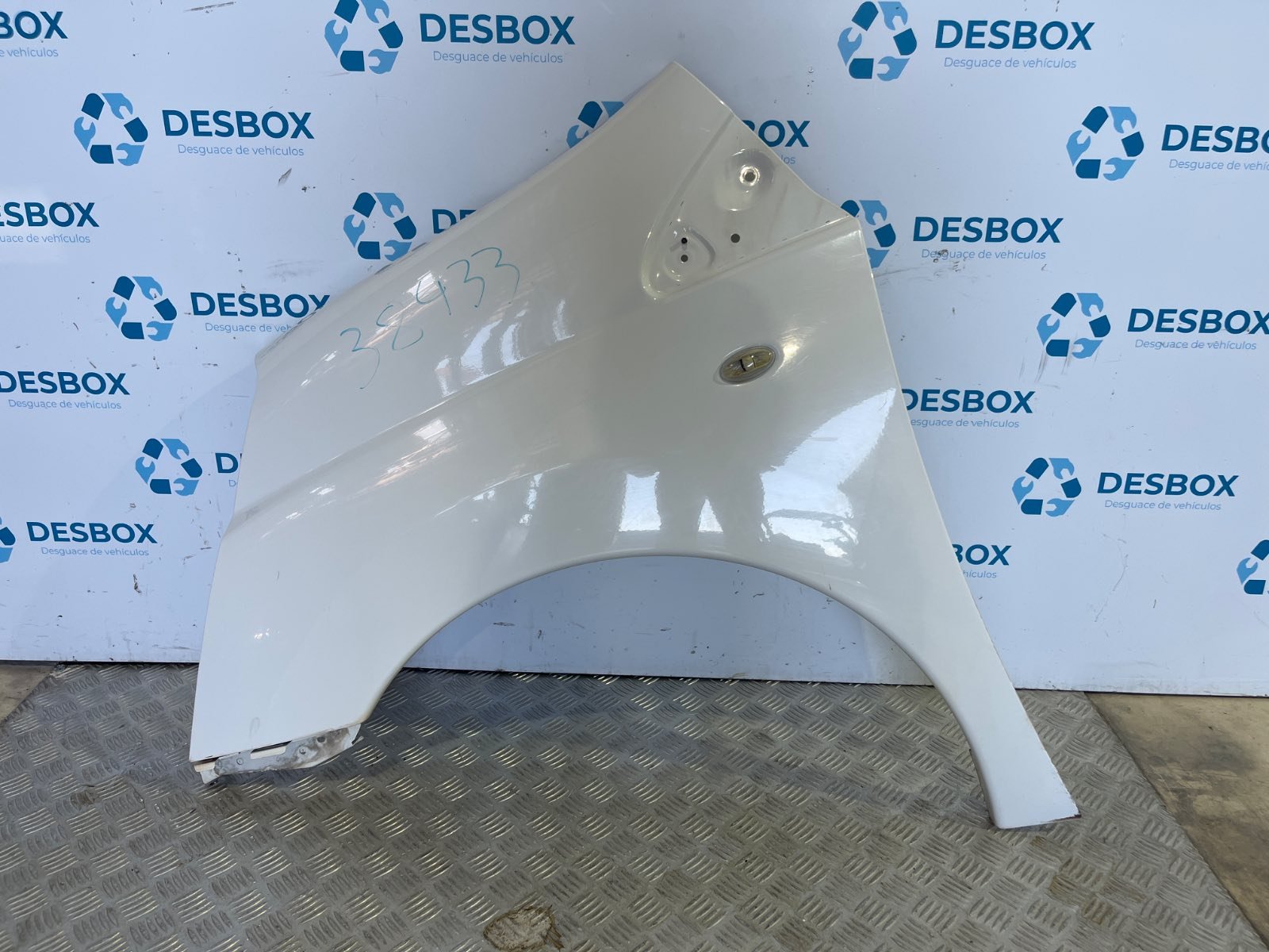 ALETA DELANTERA IZQUIERDA PEUGEOT EXPERT TEPEE - recambio desguace