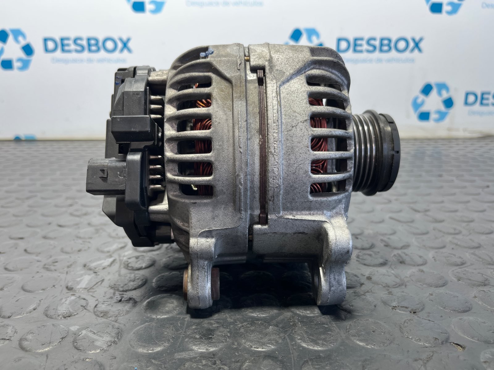 ALTERNADOR AUDI A4 AVANT (B5) - recambio desguace - vista 5