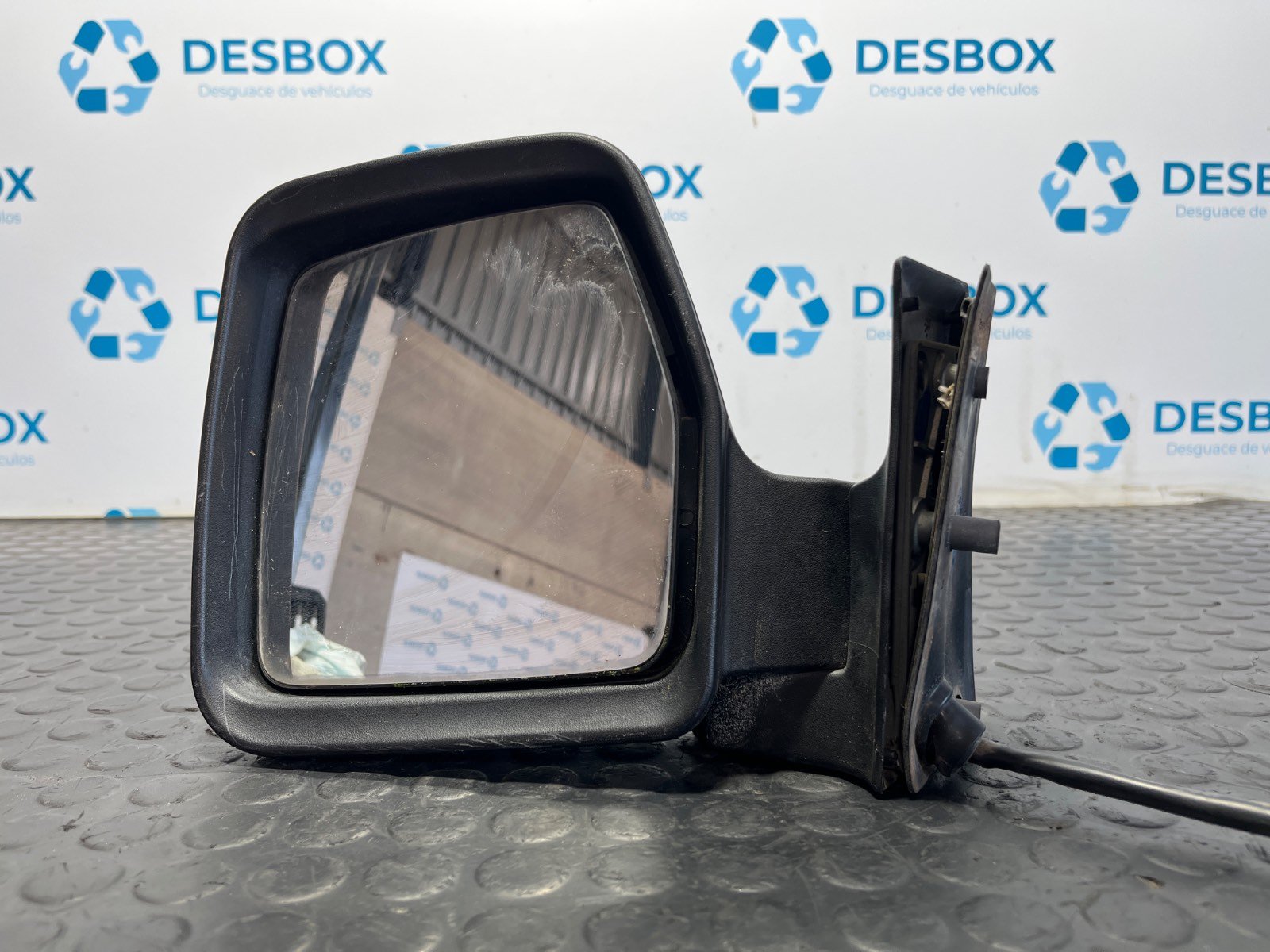 RETROVISOR IZQUIERDO