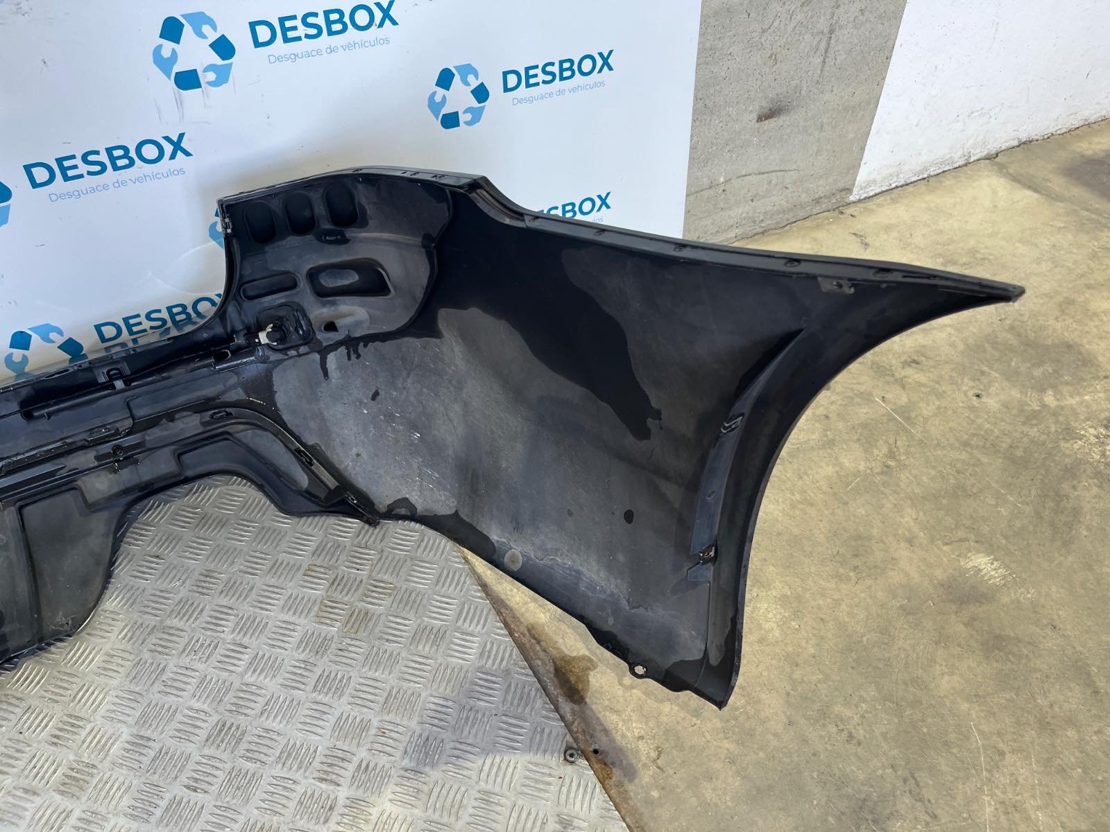 PARAGOLPES TRASERO BMW SERIE 5 TOURING (E61) - recambio desguace - vista 9