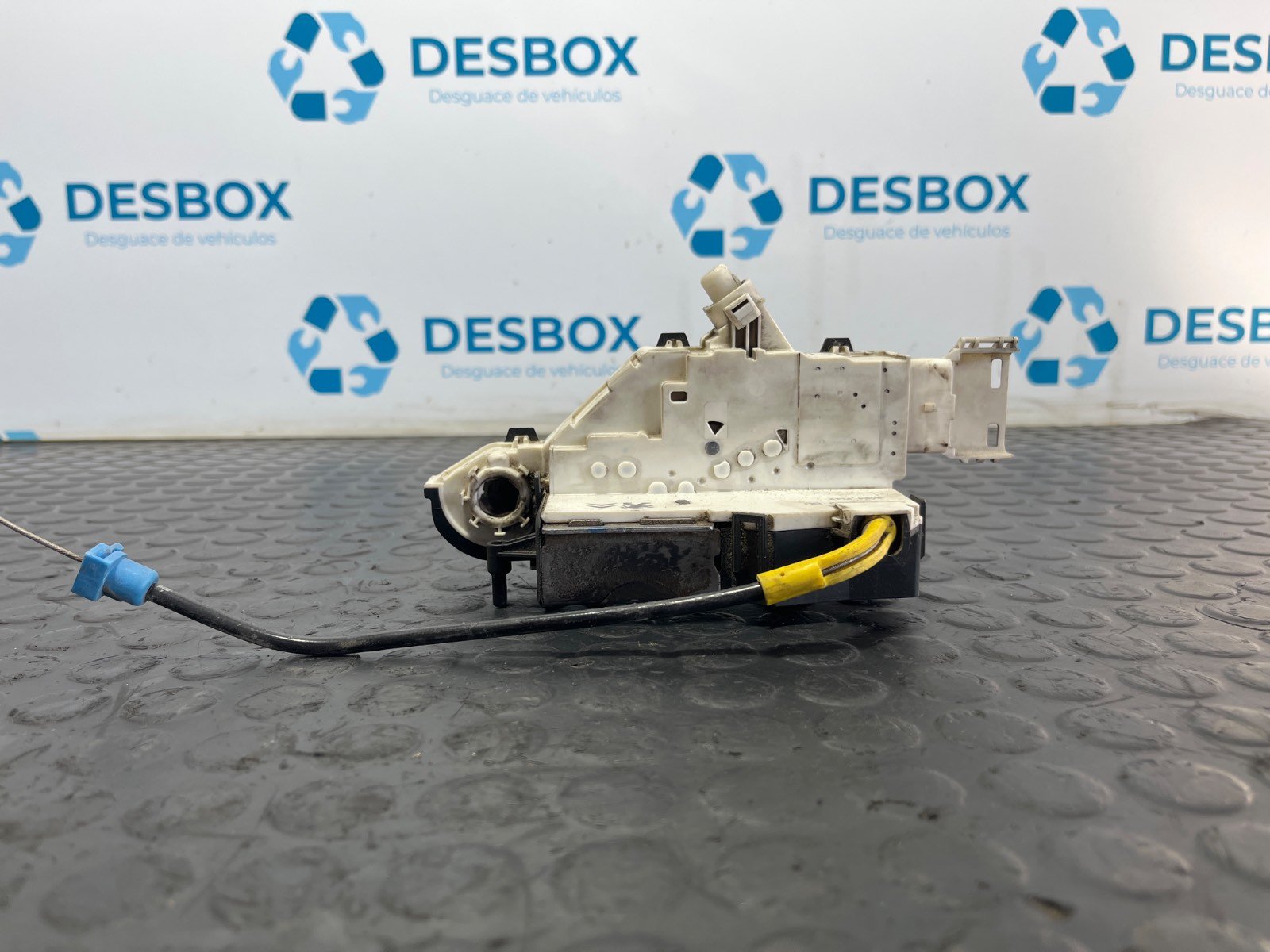 CERRADURA PUERTA TRASERA DERECHA PEUGEOT EXPERT TEPEE - recambio desguace
