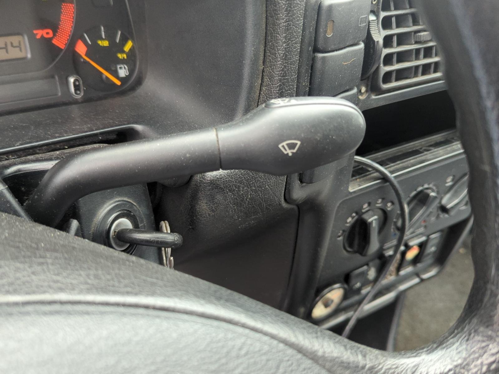 AMORTIGUADOR TRASERO DERECHO SEAT CORDOBA BERLINA (6K2) - recambio desguace - vista 7