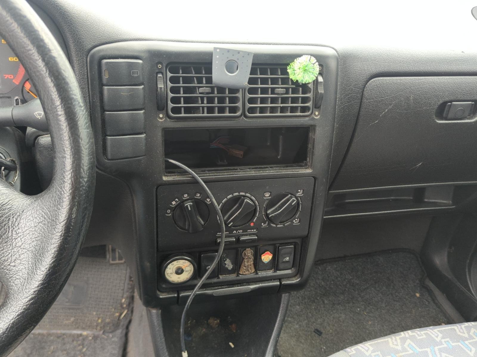 AMORTIGUADOR TRASERO DERECHO SEAT CORDOBA BERLINA (6K2) - recambio desguace - vista 9