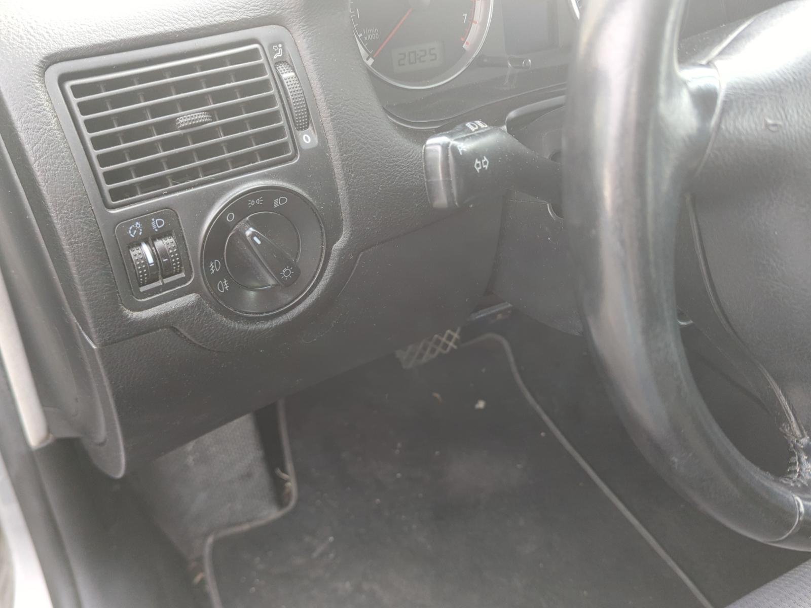 TRANSMISION DELANTERA IZQUIERDA VOLKSWAGEN GOLF IV BERLINA (1J1) - recambio desguace - vista 6