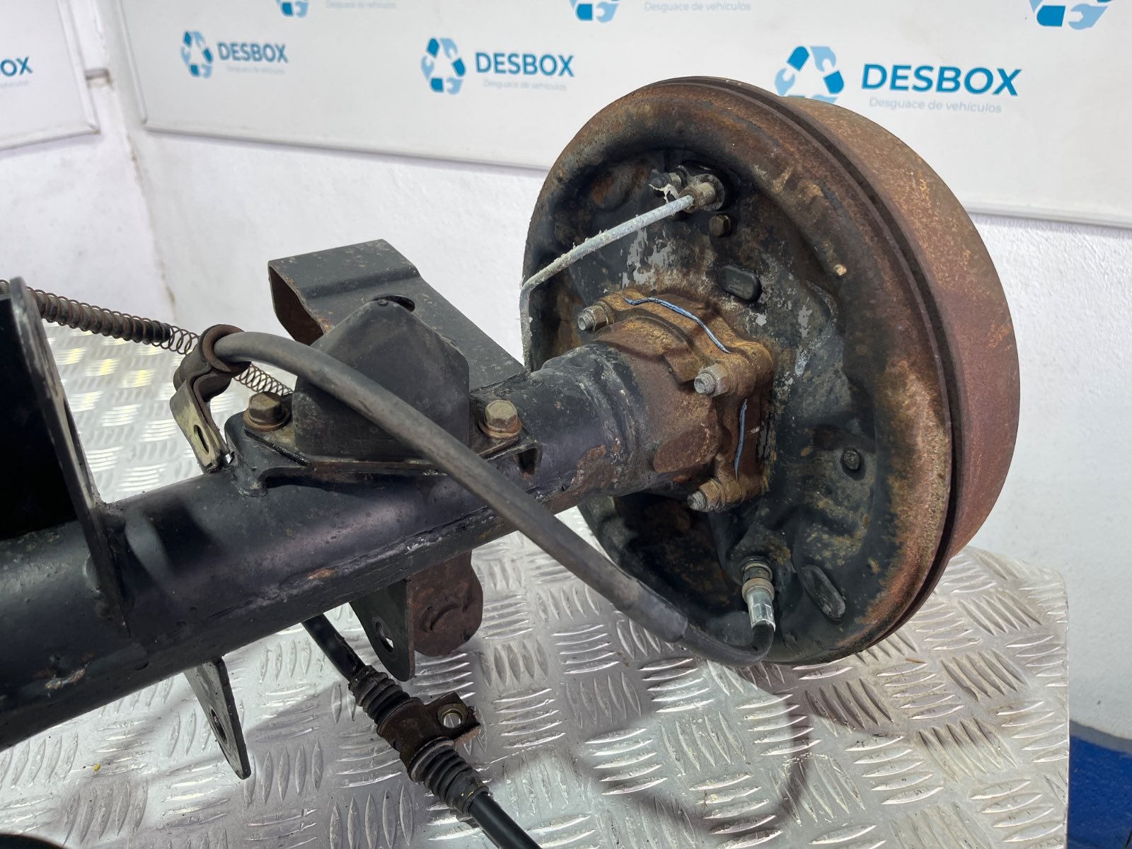PUENTE TRASERO HYUNDAI H-1 Furgoneta - recambio desguace - vista 6
