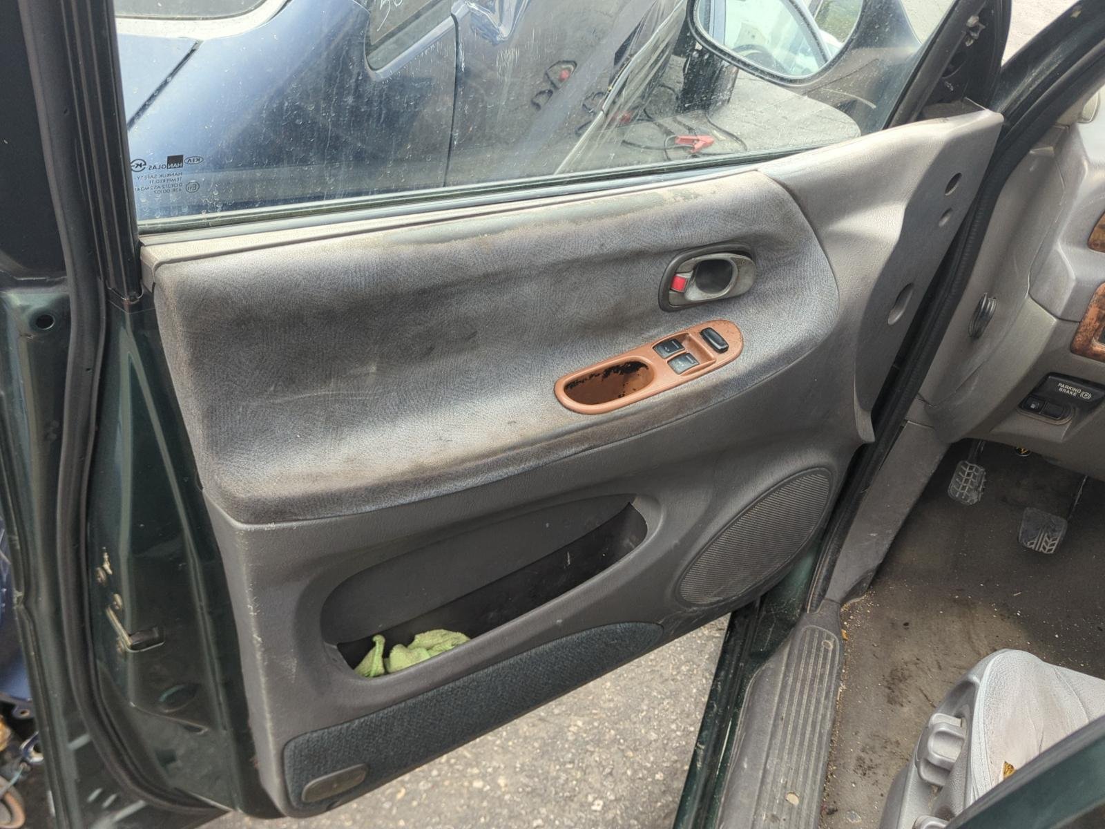 TRANSMISION DELANTERA IZQUIERDA KIA CARNIVAL II - recambio desguace - vista 5
