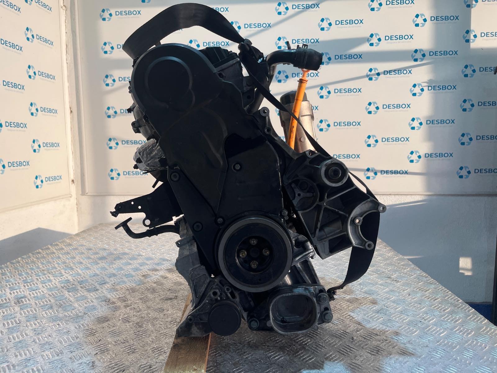 MOTOR VOLKSWAGEN PASSAT BERLINA (3B3) - recambio desguace