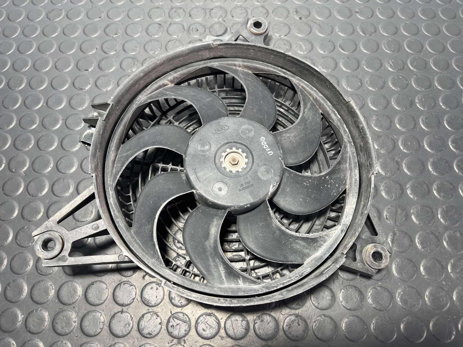 ELECTROVENTILADOR HYUNDAI H-1 Furgoneta - recambio desguace - vista 3