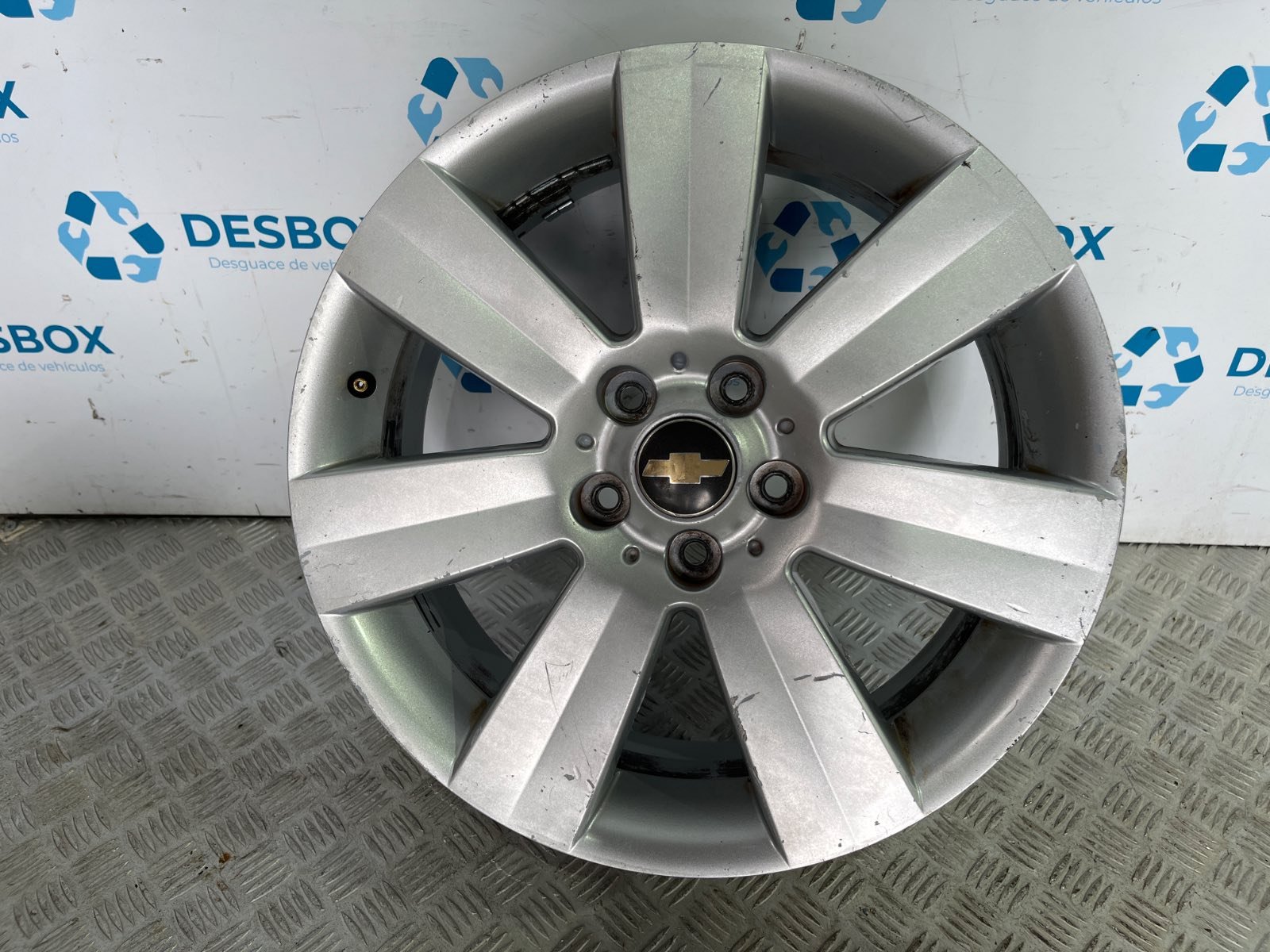 JUEGO LLANTAS CHEVROLET CAPTIVA - recambio desguace - vista 7