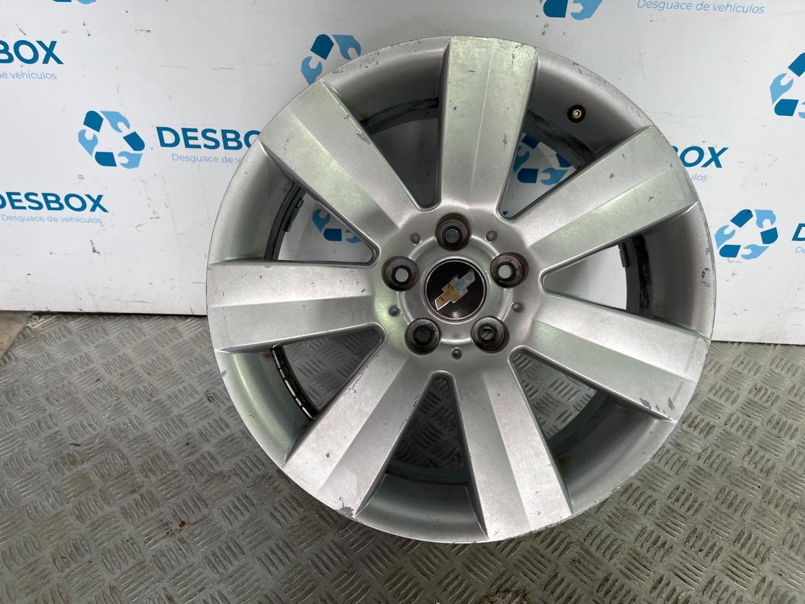JUEGO LLANTAS CHEVROLET CAPTIVA - recambio desguace - vista 5
