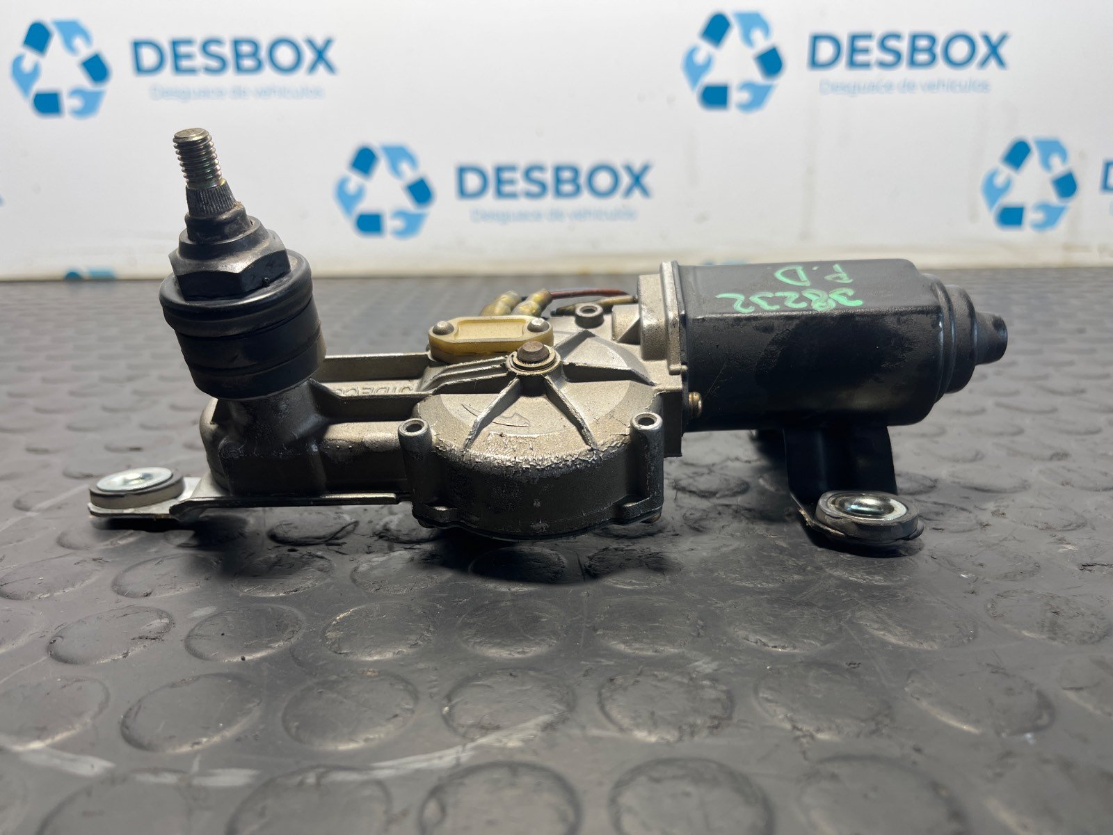 MOTOR LIMPIA TRASERO NISSAN PATROL GR (Y60) - recambio desguace - vista 5