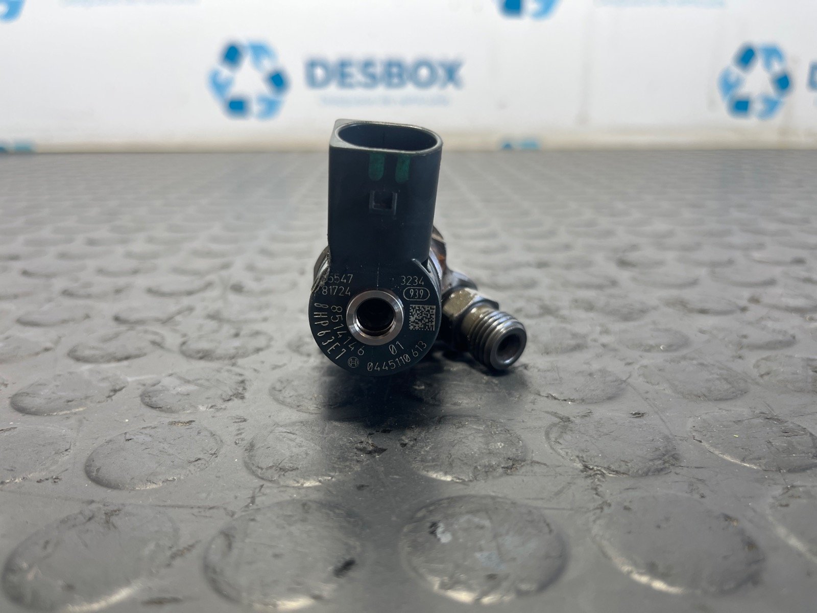 INYECTOR BMW SERIE X1 (F48) - recambio desguace - vista 2