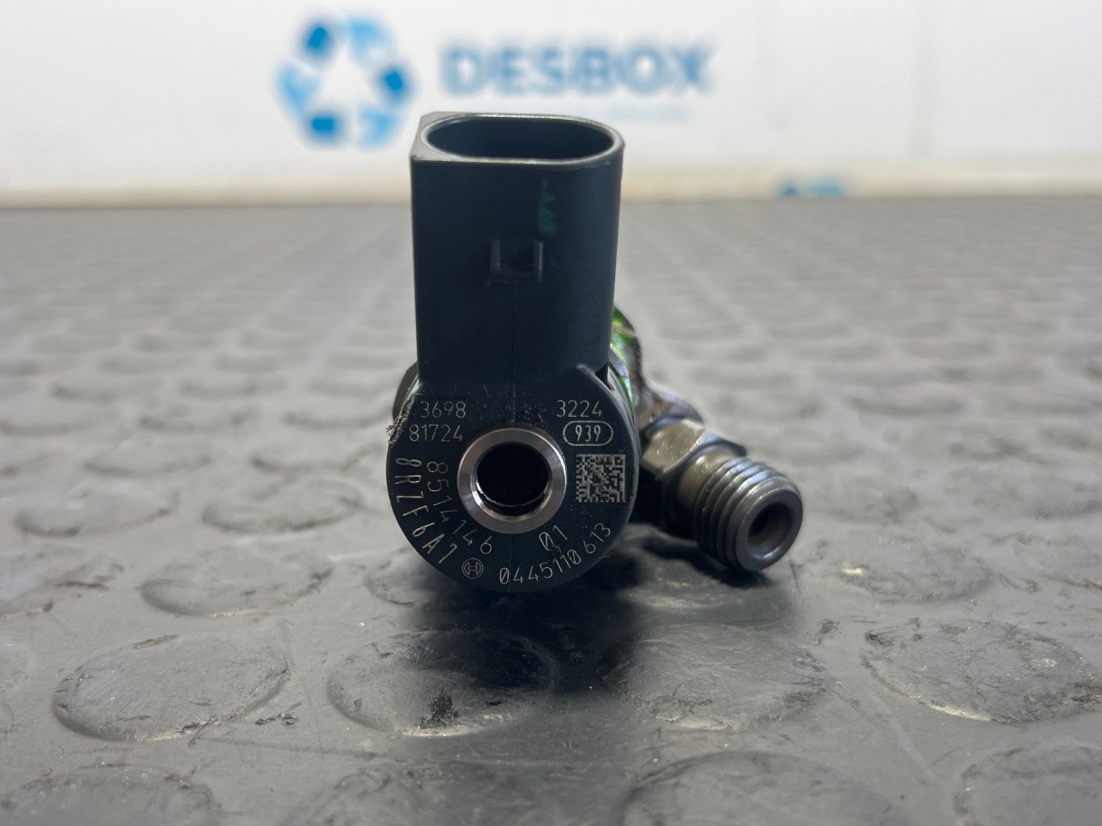 INYECTOR BMW SERIE X1 (F48) - recambio desguace - vista 2