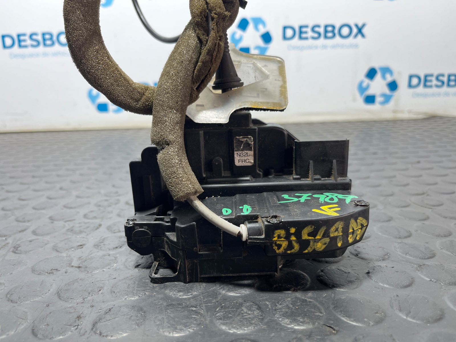 CERRADURA PUERTA DELANTERA DERECHA