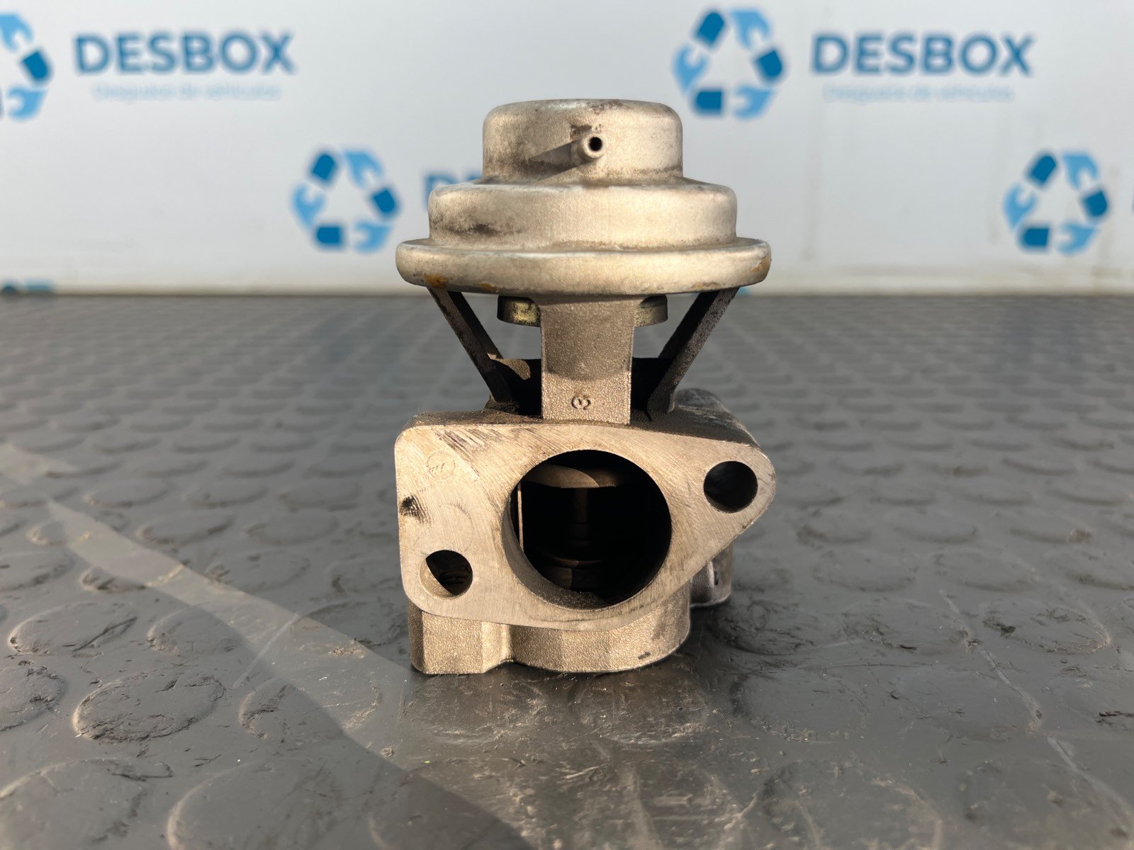 VALVULA EGR HYUNDAI H-1 Furgoneta - recambio desguace - vista 2