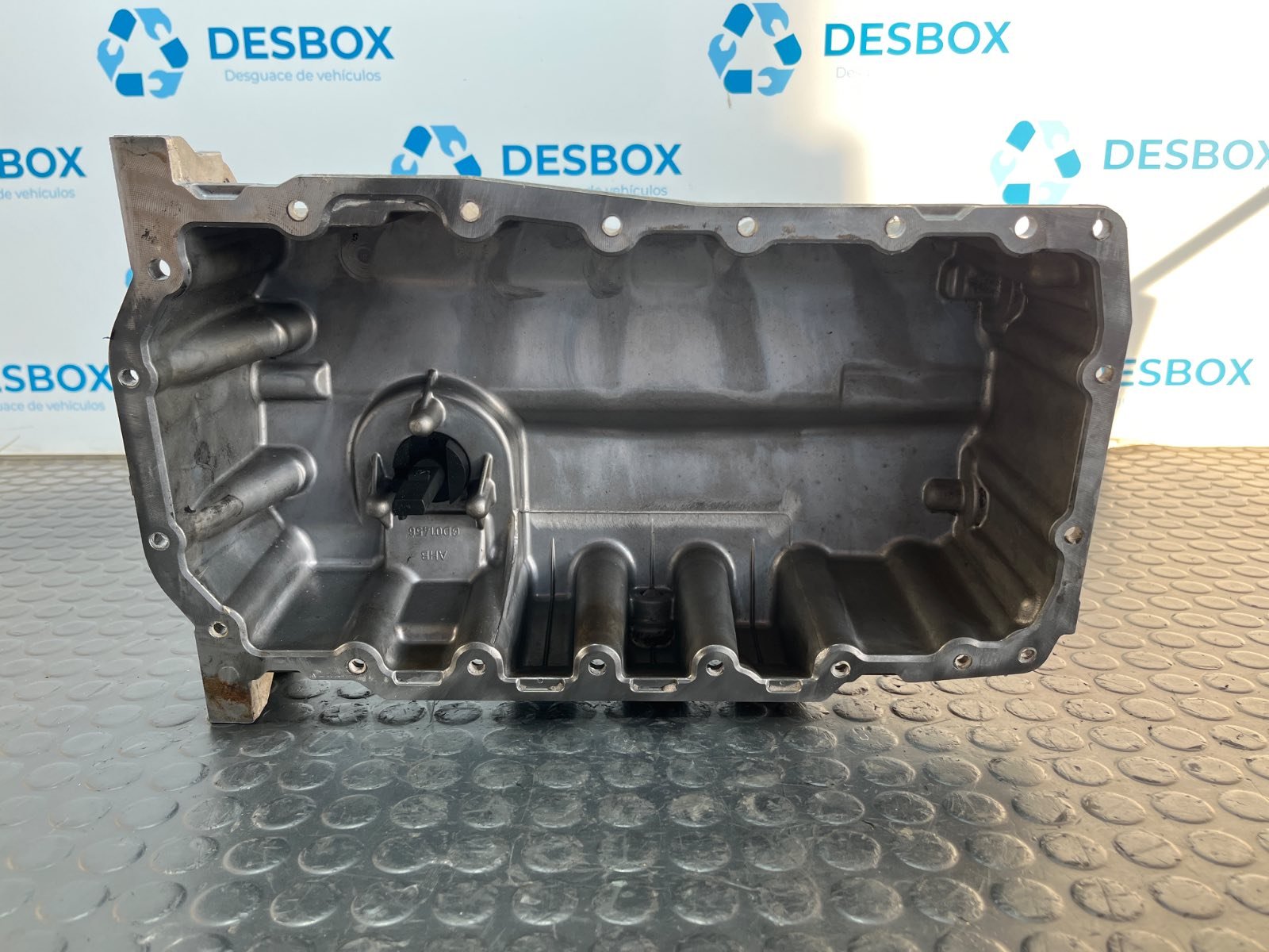 CARTER VOLKSWAGEN PASSAT VARIANT (3C5) - recambio desguace - vista 2