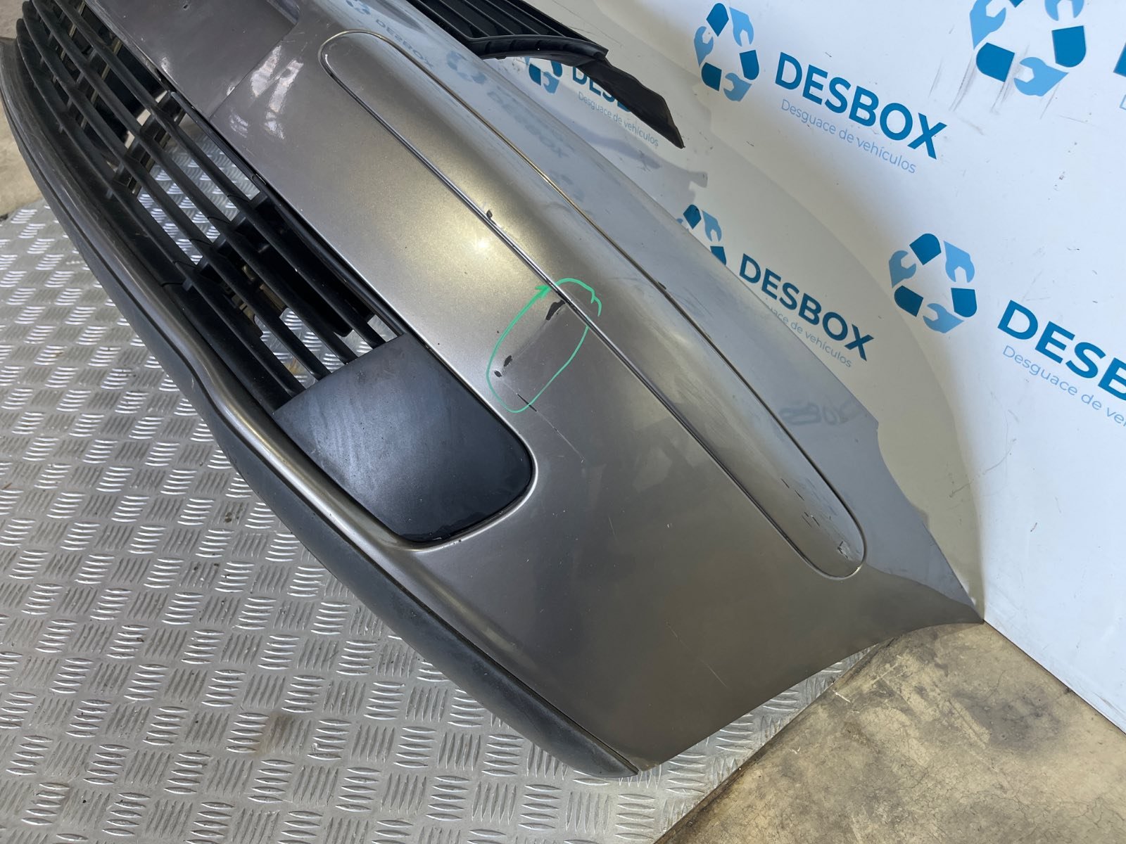 PARAGOLPES DELANTERO SEAT IBIZA (6L1) - recambio desguace - vista 3