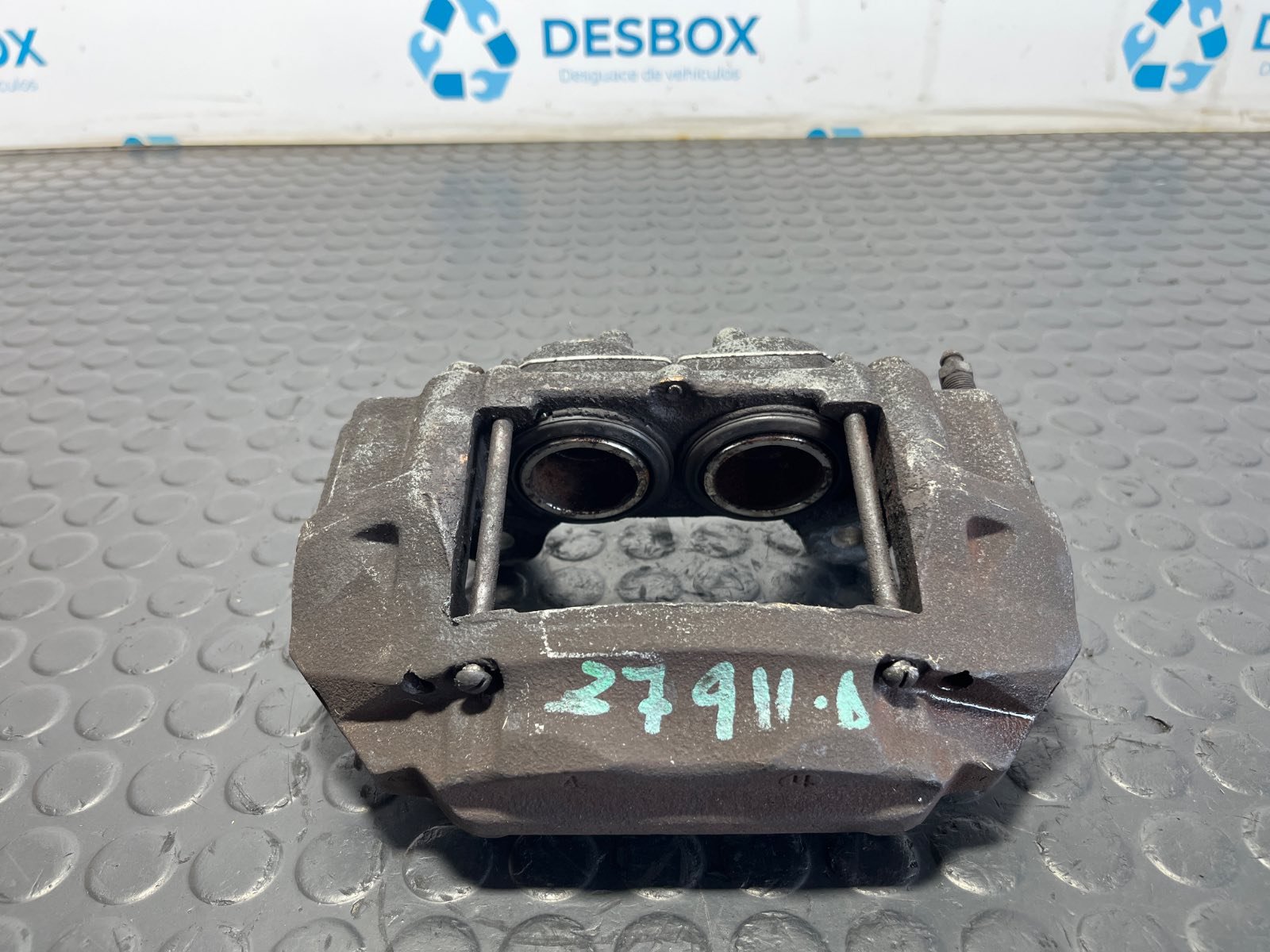 PINZA DE FRENO DELANTERA DERECHA