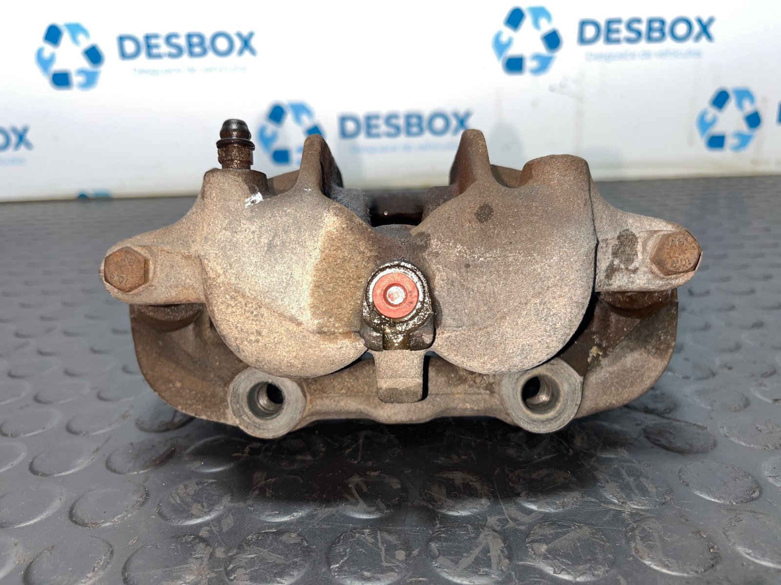 PINZA DE FRENO DELANTERA DERECHA NISSAN TERRANO/TERRANO.II (R20) - recambio desguace - vista 3