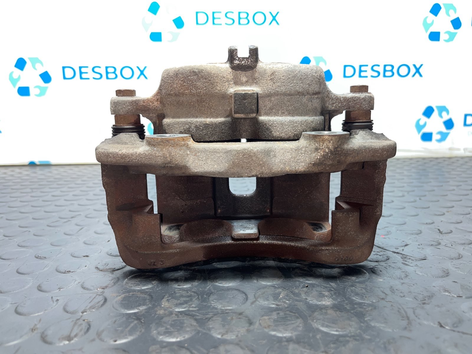 PINZA DE FRENO DELANTERA DERECHA NISSAN TERRANO/TERRANO.II (R20) - recambio desguace - vista 4