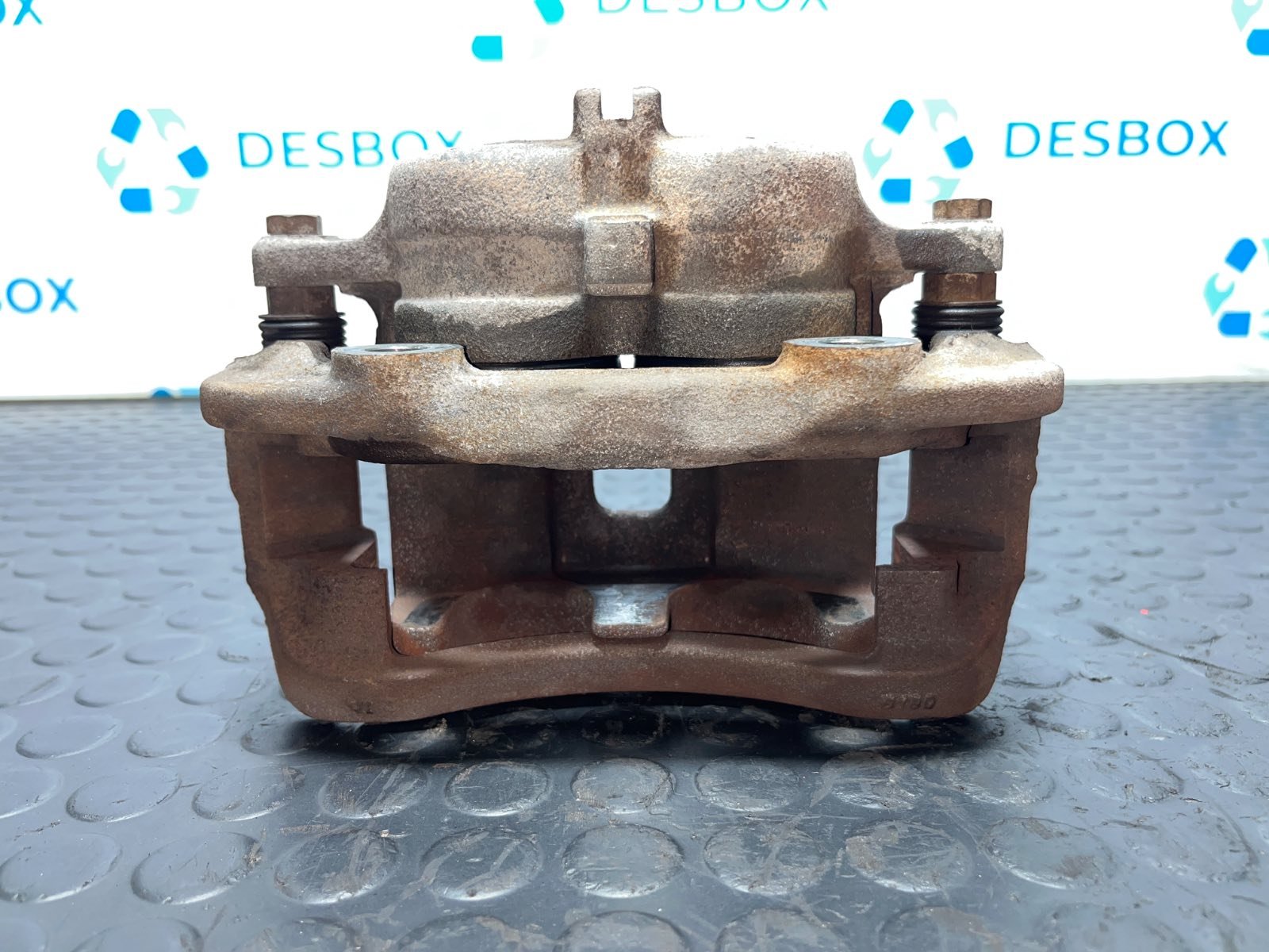 PINZA DE FRENO DELANTERA IZQUIERDA NISSAN TERRANO/TERRANO.II (R20) - recambio desguace - vista 4