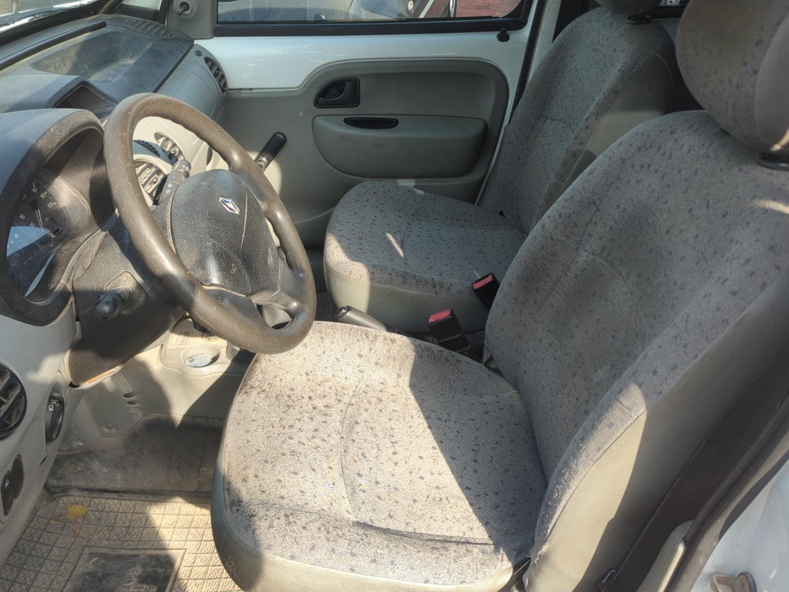 REJILLA DELANTERA RENAULT KANGOO (F/KC0) - recambio desguace - vista 5