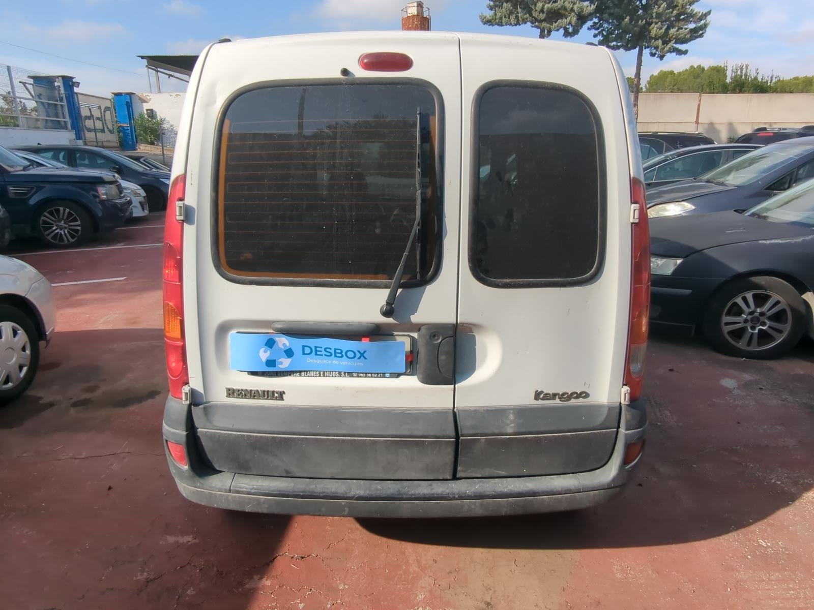 REJILLA DELANTERA RENAULT KANGOO (F/KC0) - recambio desguace - vista 12