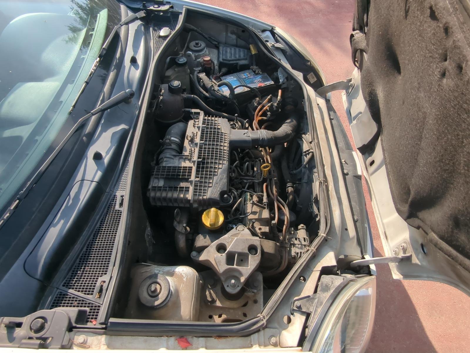 REJILLA DELANTERA RENAULT KANGOO (F/KC0) - recambio desguace - vista 18